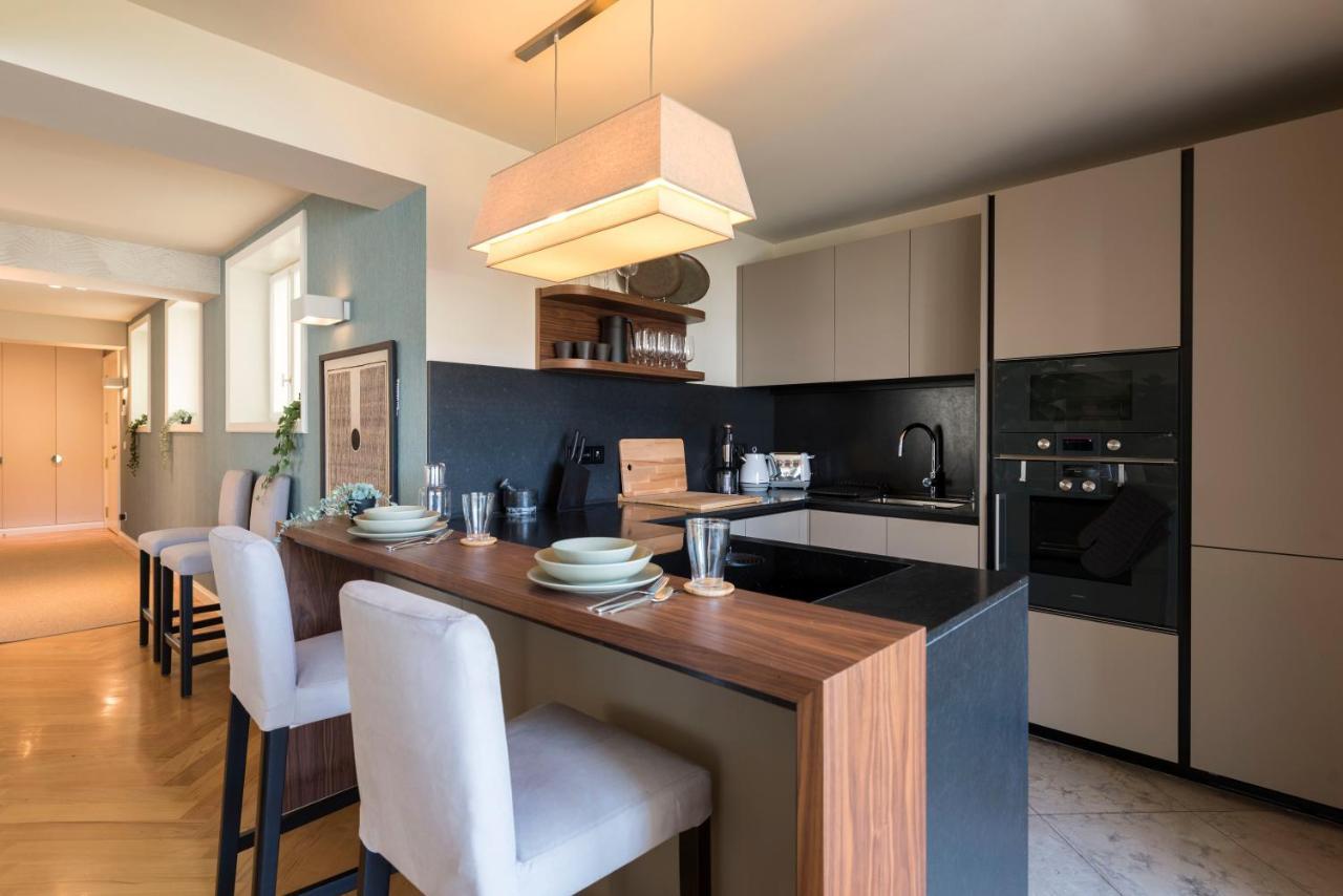 Emporium Deluxe 3Br Apartment W/ Private Parking By Lovelystay Порту Экстерьер фото