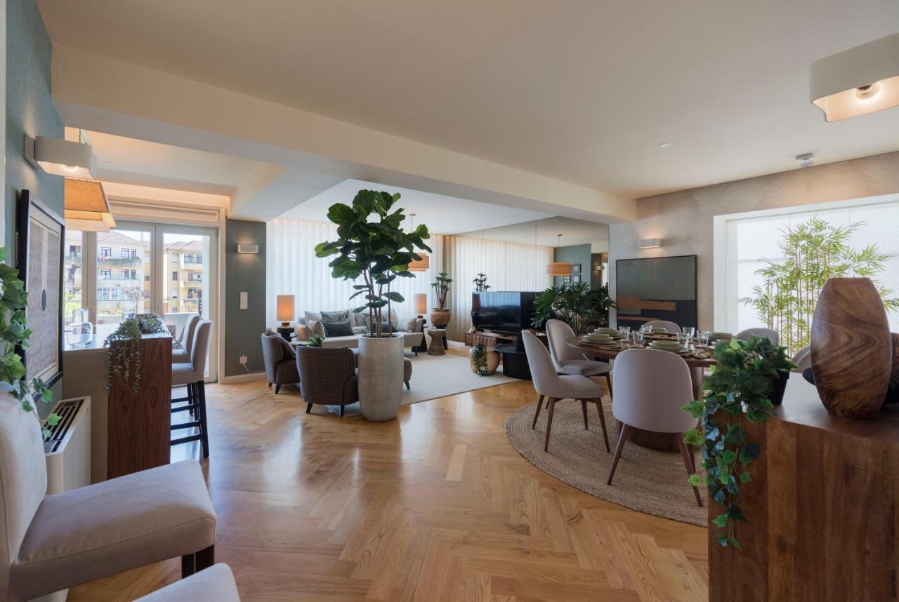 Emporium Deluxe 3Br Apartment W/ Private Parking By Lovelystay Порту Экстерьер фото